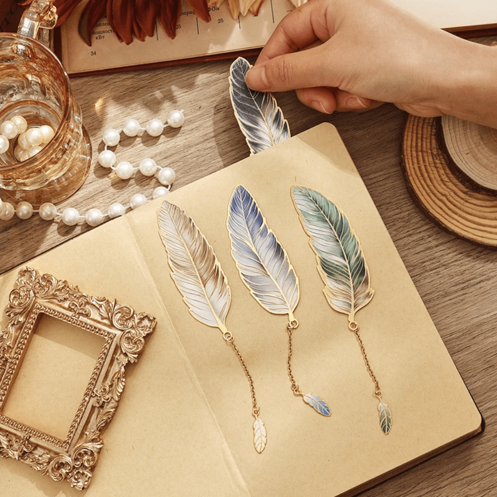 PDL ® - Marque-page en métal | Plume avec pendentif
