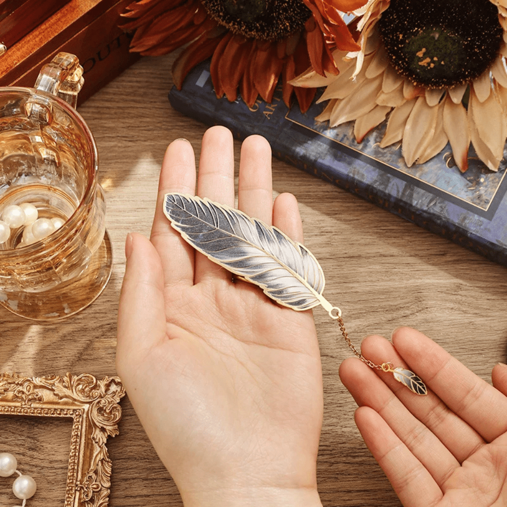 PDL ® - Marque-page en métal | Plume avec pendentif